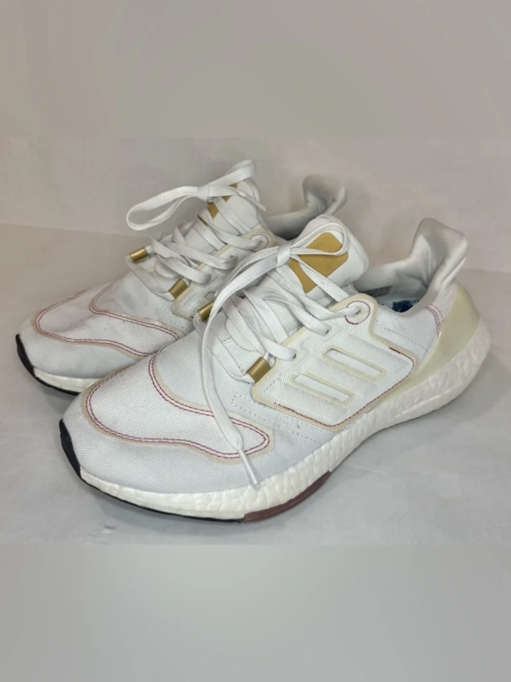 Adidas Women's Ultraboost 22 Running Shoes White/Pink Size 9.5